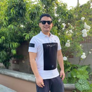 Meet your Posher, Bibek